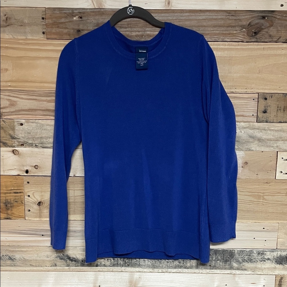 Basic Editions size Medium Royal Blue Crewneck Soft and Stretchy Knit Sweater